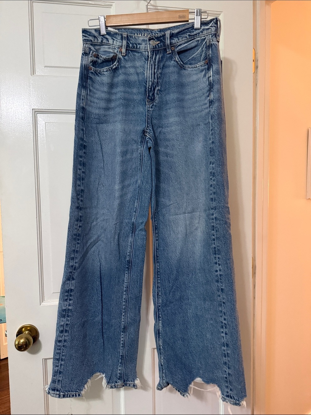 American Eagle Outfitters Light Blue Wide-Leg Distressed Jeans